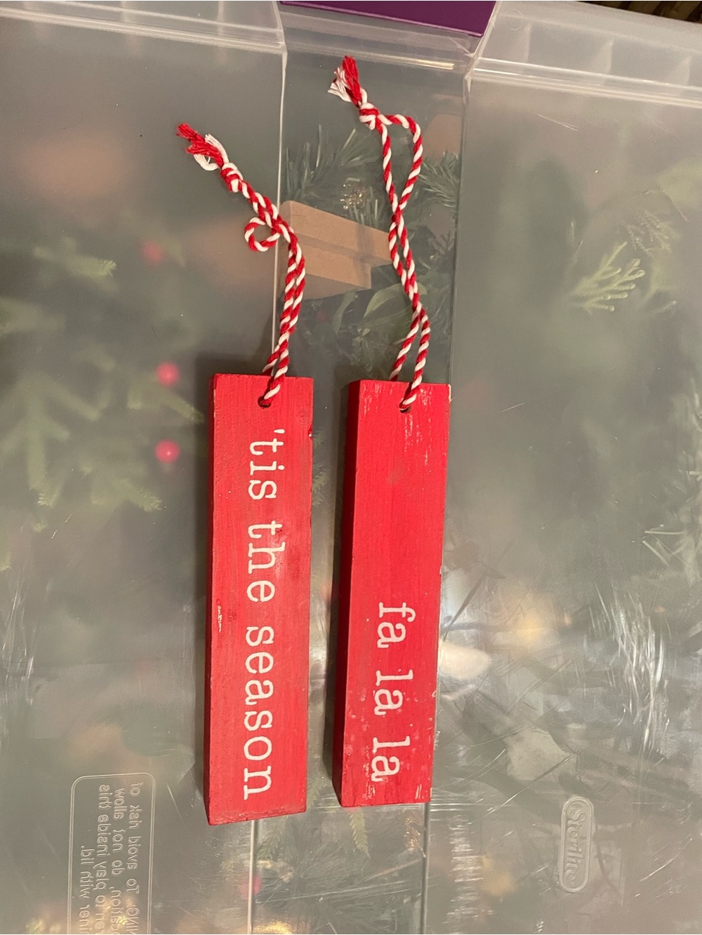 Red Holiday Wooden Hanging Signs - Festive 'Tis the Season' & 'Fa La La'